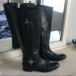 Black coach riding boots